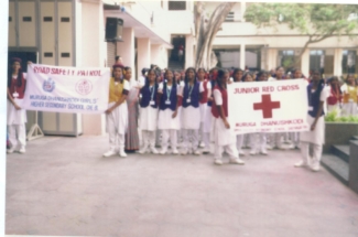 2 001